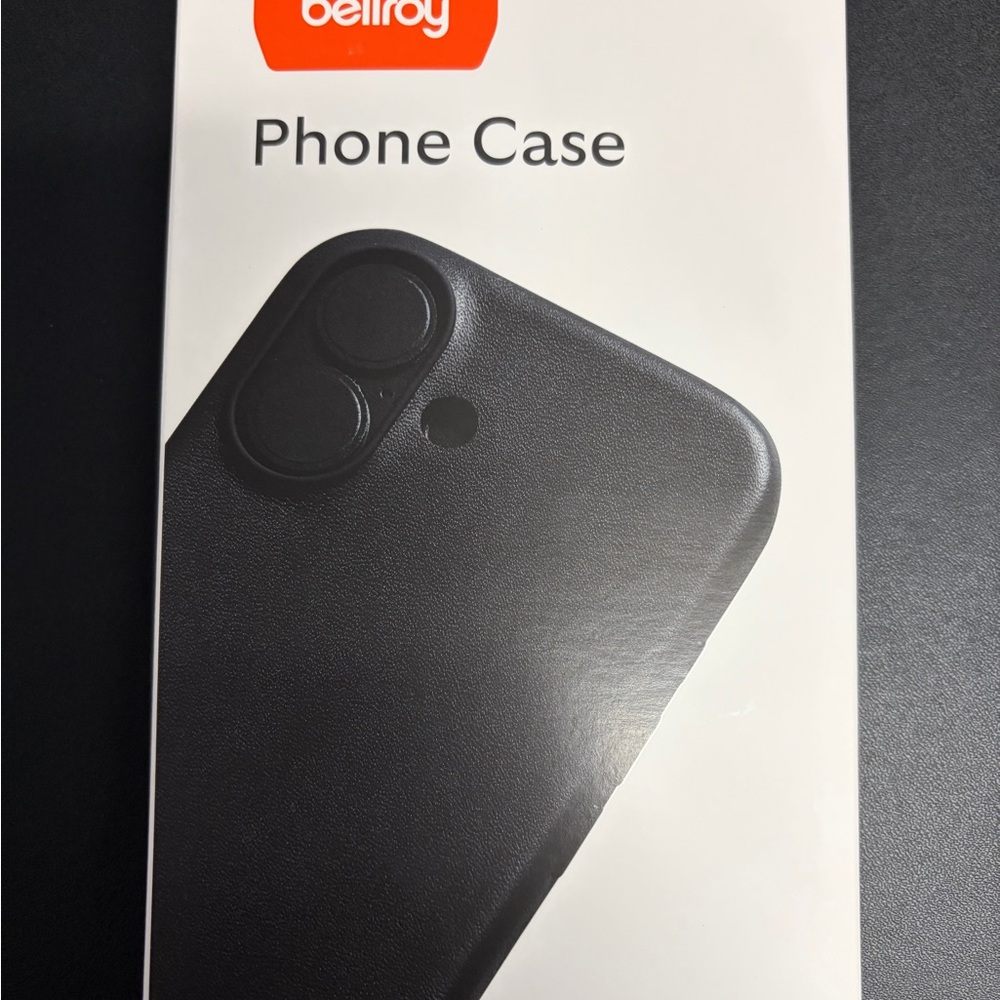 Bellroy iPhone 17 Black Leathr Phone Case